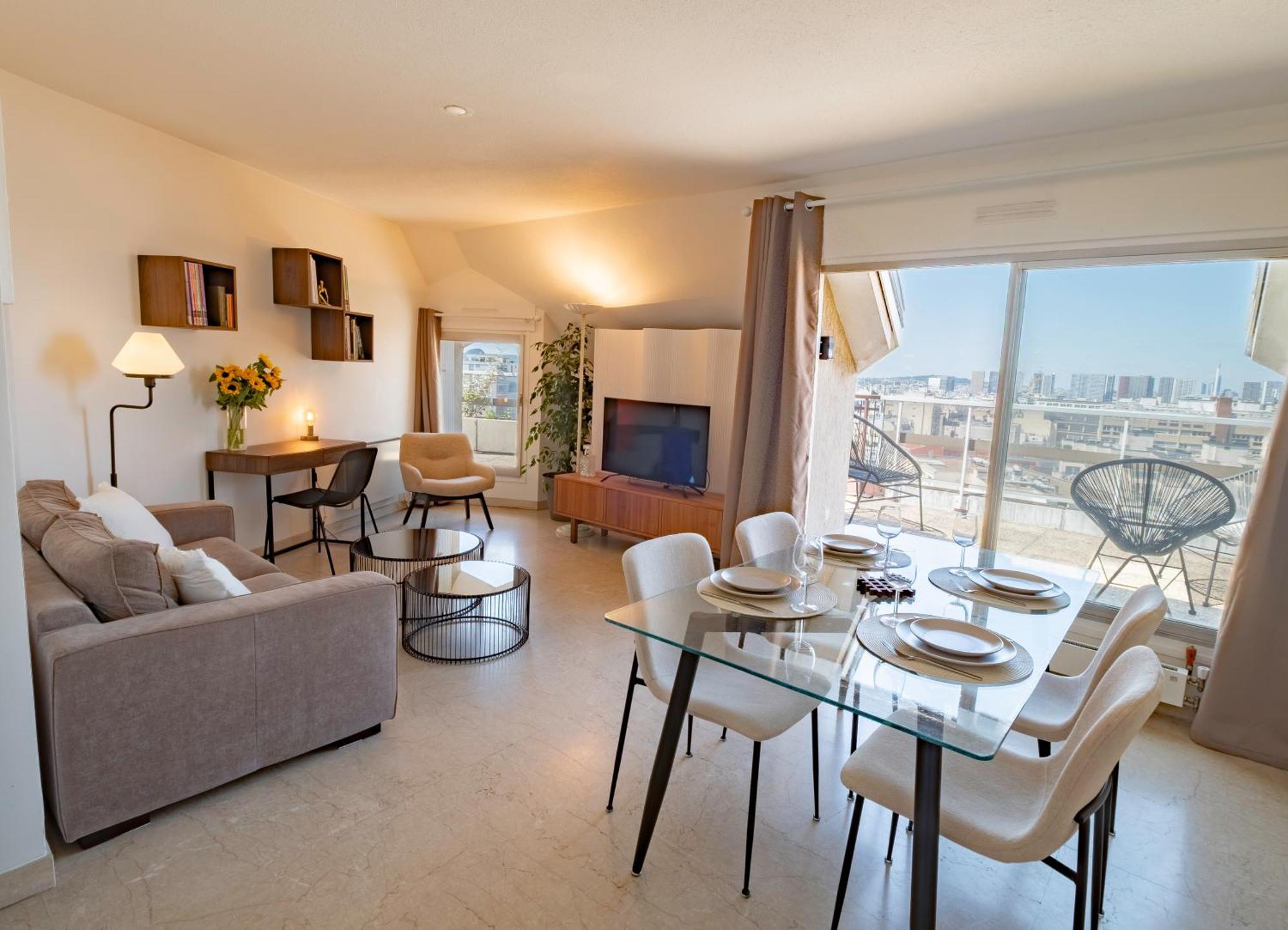Apartment L'envol - Eiffel Tower View, Near Metro *